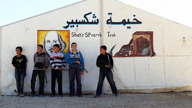 SHAKESPEARE IN ZAATARI, Syrien 2016, Regie: Maan Mouslli