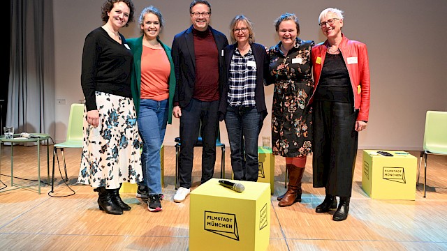 vlnr: Martina Taubenberger, Günes Seyfarth, Lars Mentrup, Claudia Engelhardt, Sanne Kurz, Margit Lindner