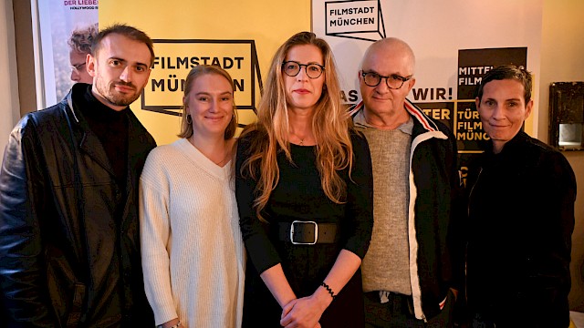 Jubiläum 40 Jahre Filmstadt München im Neuen Maxim | Aliaksei Paluyan (Regisseur COURAGE), Franziska Viehbacher (Filmstadt München), lna Valitskaya & Klaus Blanc (Mittel Punkt Europa Filmfest), Monika Haas (Filmstadt München) ©Ronny Heine